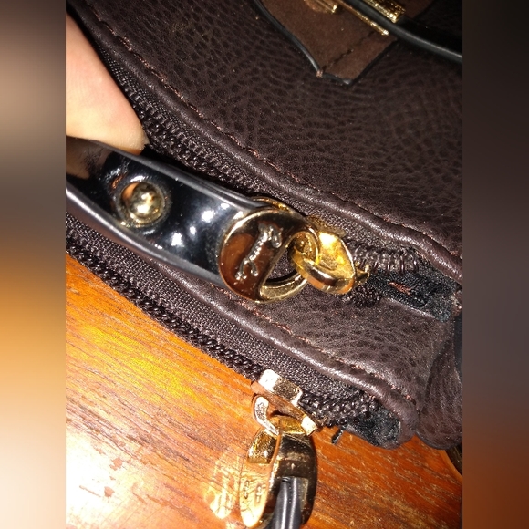 Gussaci Crossbody Purse, Brown, Adjustable Strap, Two Interior Compartme… - Picture 13 of 13